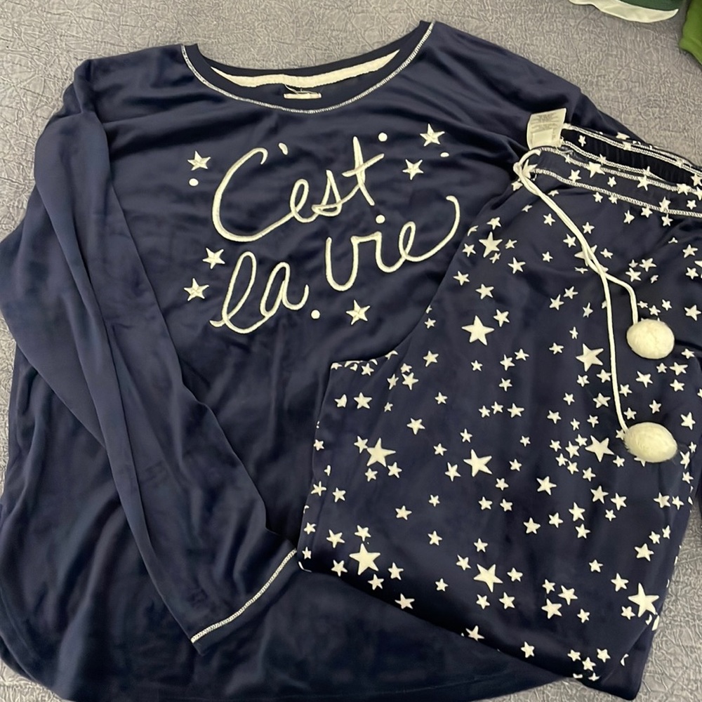 Cest la vie PJ set